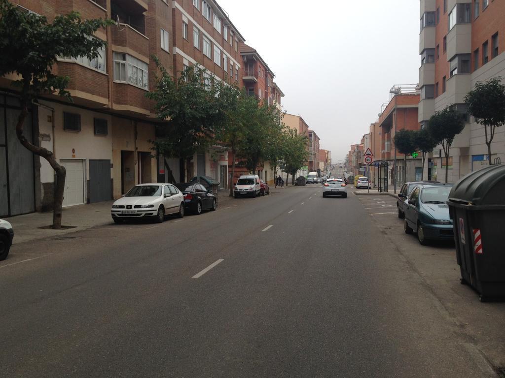 Hostal El Poligono Zamora Buitenkant foto