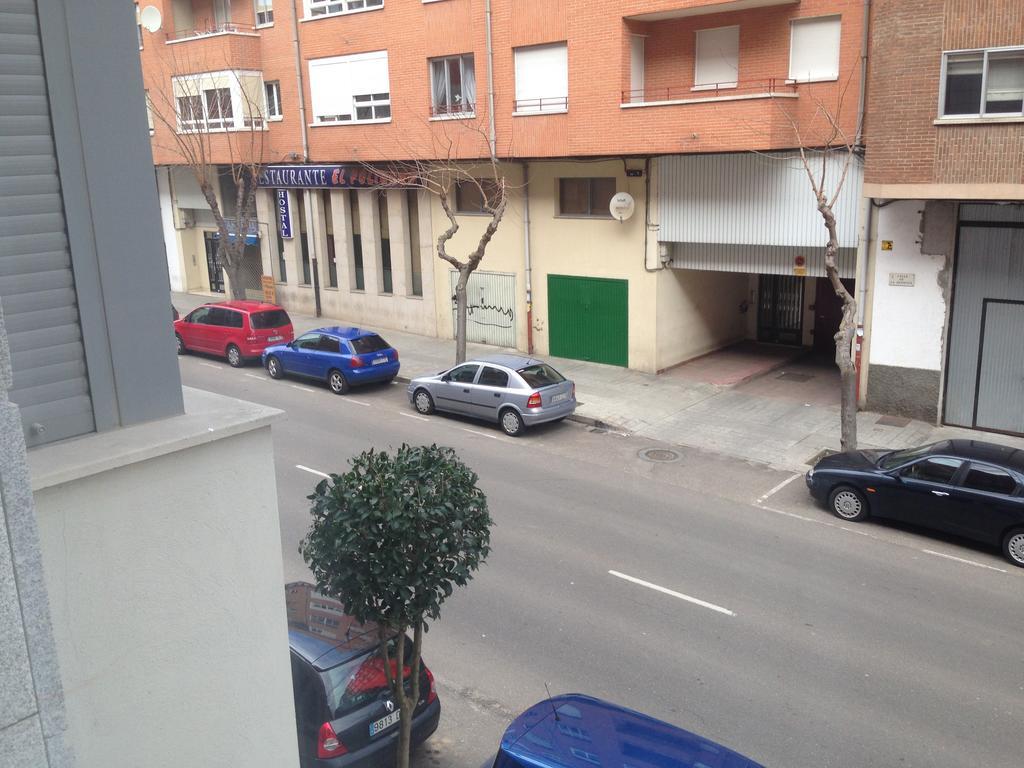 Hostal El Poligono Zamora Buitenkant foto